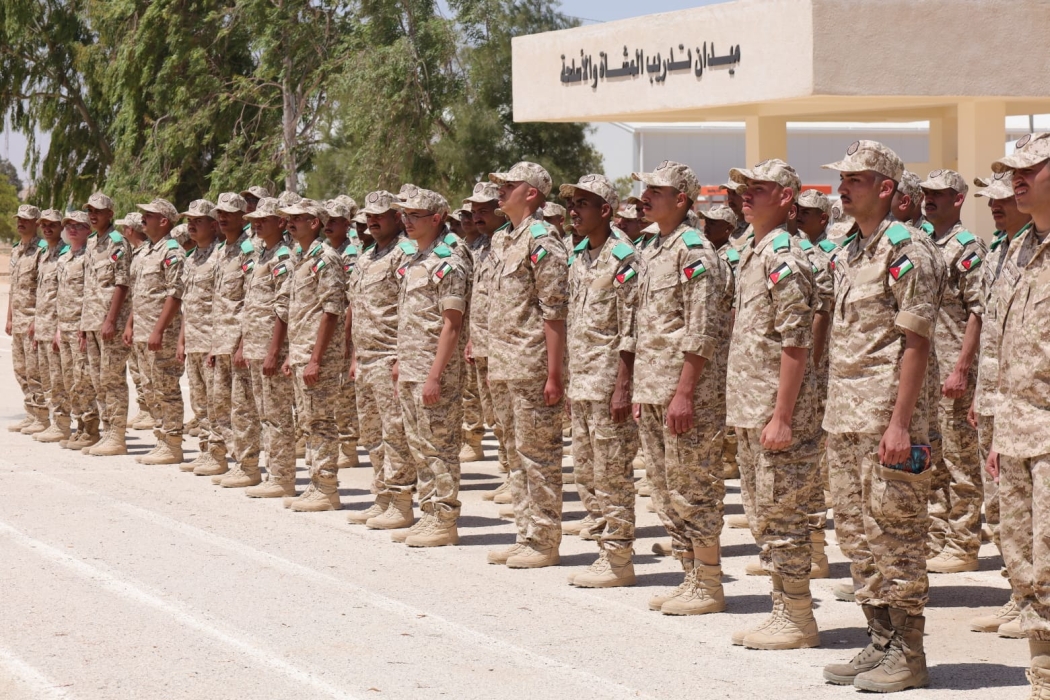 المساعد للإدارة والقوى البشرية يفتتح دورة المكلفين بخدمة العلم (الدفعة الثانية)