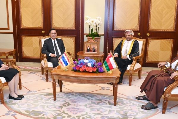 سلطنة عُمان وتايلاند تستعرضان مسارات التعاون التجاري والاستثماري المتنامي