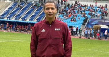 عاشور يطير إلى جنوب أفريقيا لقيادة كابينة VAR فى مواجهة صن داونز والترجى