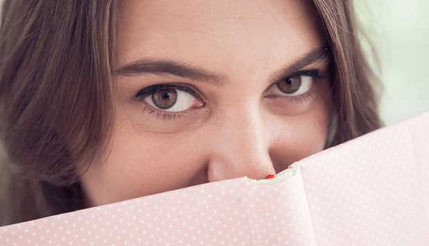 نصائح للفتيات.. خطوات سحرية تخلصك من الهالات السوداء في رمضان
