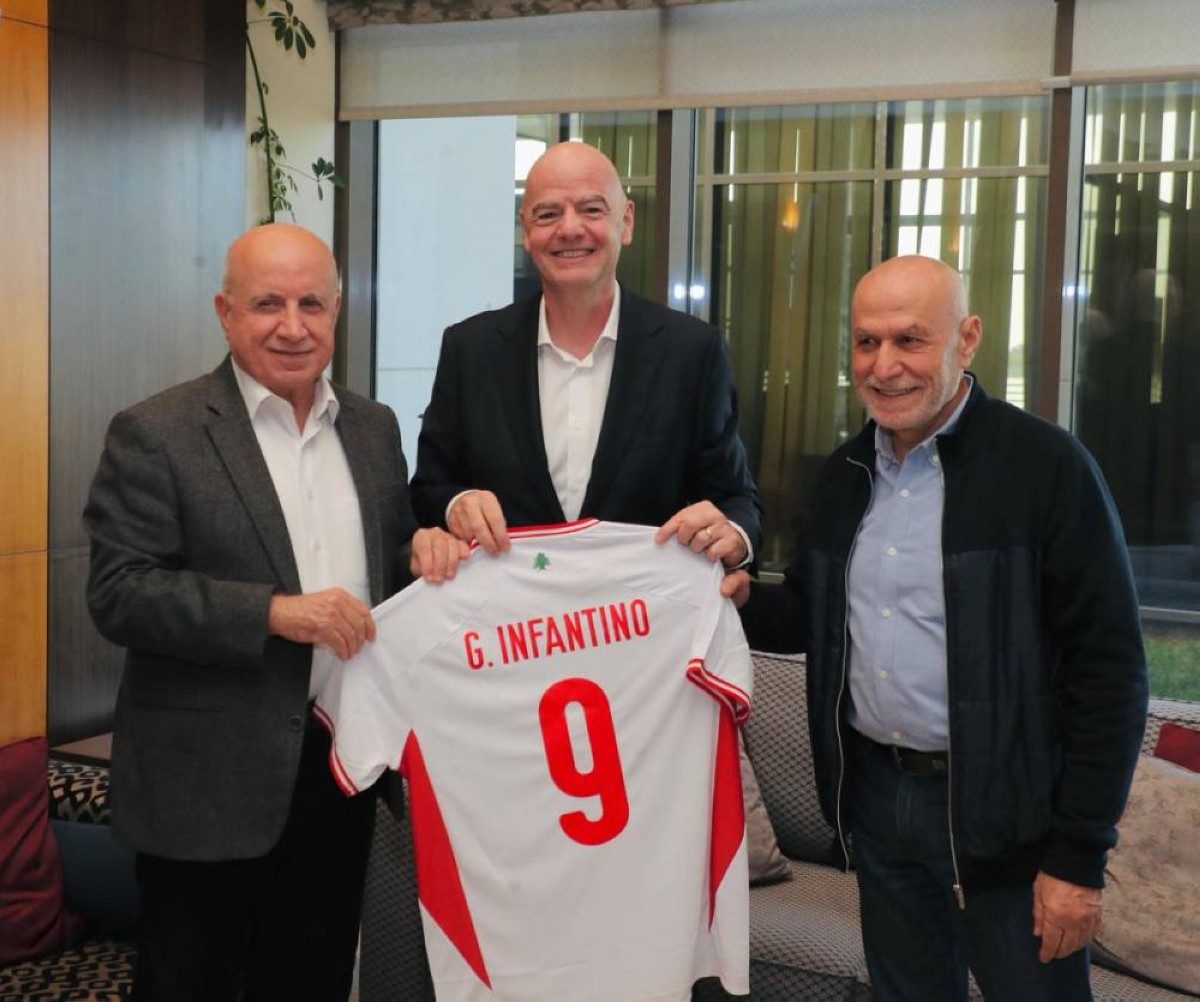 إنفانتينو رئيس فيفا يحصل على الجنسية اللبنانية