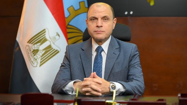 محافظ الغربية يعلن سقوط تجار الدعم وضبط 183 بطاقة تموينية