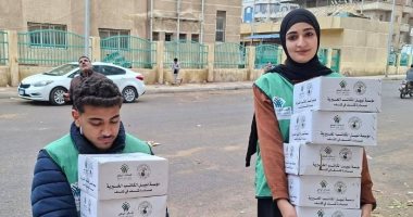 مؤسسة نبيل الكاتب عضو التحالف الوطنى توزع 4000 وجبة و2500 كرتونة بالبحيرة
