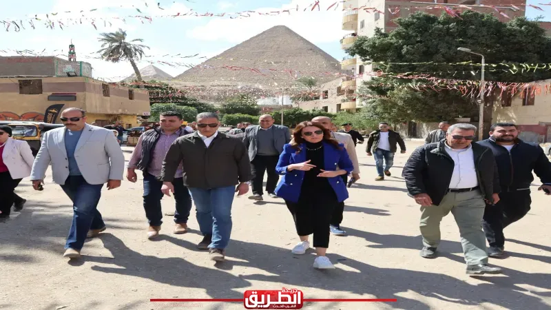الأنصاري يتفقد نزلة السمان لمتابعة مشروعات التطوير ورفع الكفاءة بالمناطق المحيطة بالأهرامات