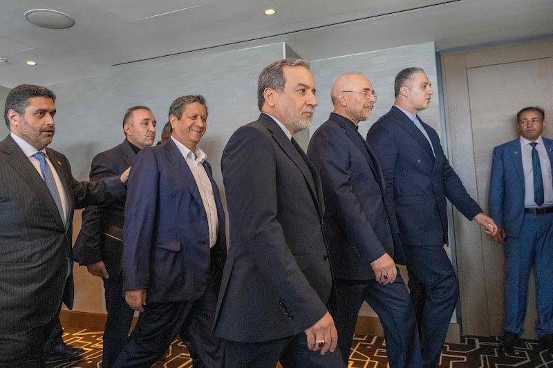 قاليباف: الحرب لن تنتهي باستسلام إيران