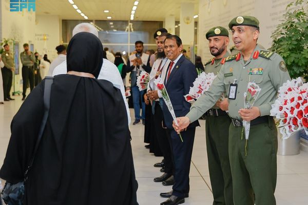وصول أولى رحلات مستفيدي مبادرة "طريق مكة" من المالديف