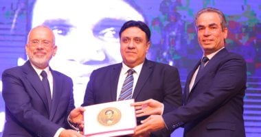 الوطنية للإعلام تمنح اسم العندليب عبد الحليم حافظ وسام ماسبيرو