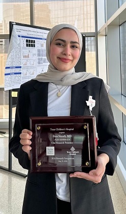 الاردنية زينه الصمادي بالمركز الاول لاطباء العظام باميركا