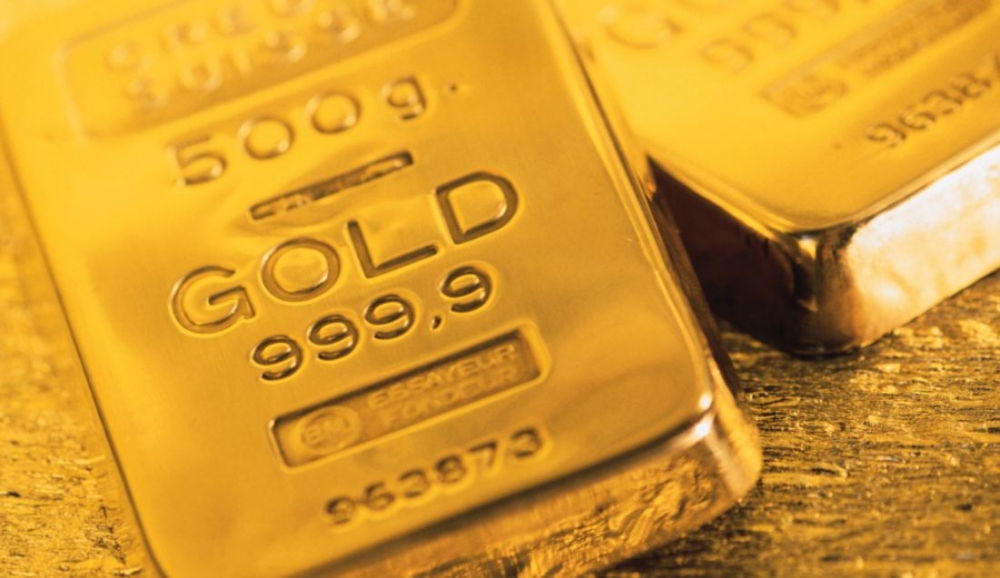 انخفاض أسعار الذهب مع صعود الدولار وتراجع آمال خفض الفائدة الأمريكية