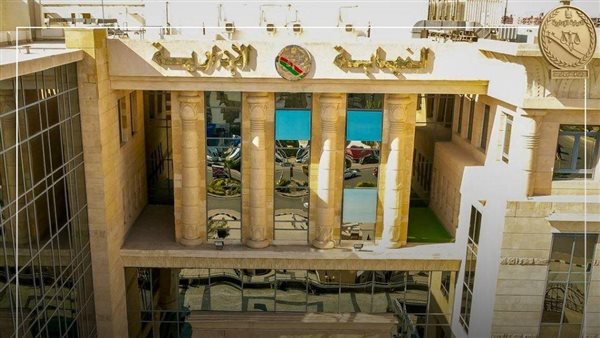 النيابة الإدارية تحقق مع مسؤول بالتعليم لمساومته سيدة نظير الإخلال بعمله