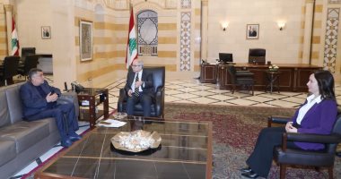 رئيس وزراء لبنان يبحث مع رئيس طيران «الشرق الأوسط» أوضاع قطاع الطيران