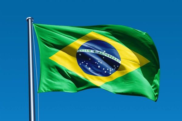 البرازيل تطلق قانونًا يعزز حماية الأطفال والقصر على شبكة الإنترنت