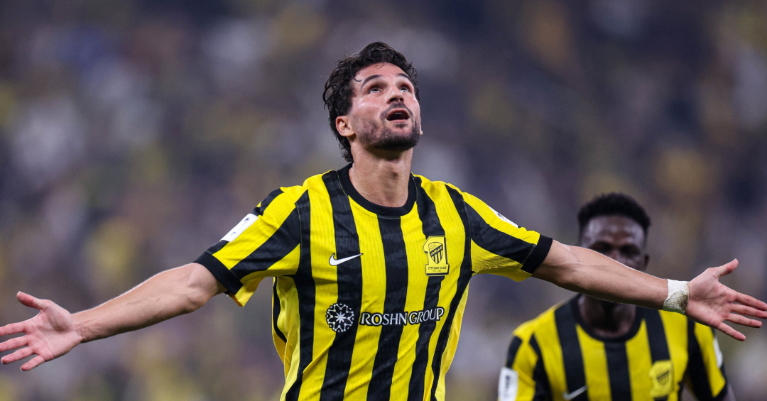 عوار ضمن التشكيلة المثالية لدوري أبطال آسيا للنخبة