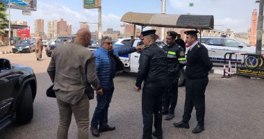 محافظ الدقهلية يتفقد الحالة المرورية بشوارع المنصورة استعدادًا لعيد الفطر