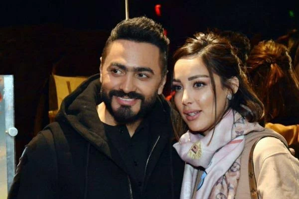 تامر حسني يحسم الجدل حول العودة لبسمة بوسيل