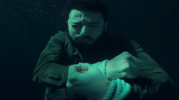 المداح 6 الحلقة 4، جريمتا قتل وانتحار ومصير مجهول ينتظر صابر في البحر