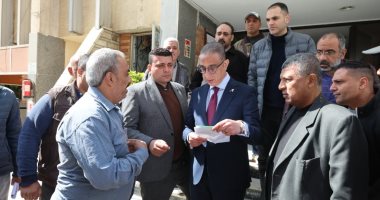 محافظ الجيزة يتفقد مقر هيئة النظافة والتجميل للوقوف على كفاءة المنظومة