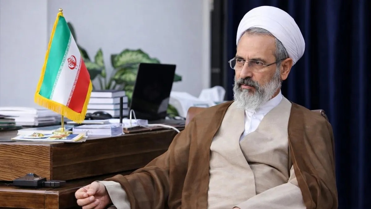 آية الله الشيخ علي رضا أعرافي.. فقيه إيراني يجمع بين الفقه والعلوم الإنسانية والتربوية