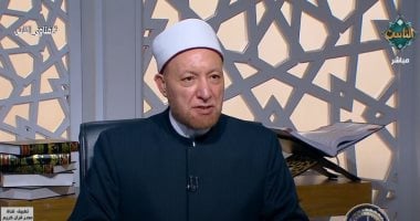 كيف يتم التكامل بين الرؤية الشرعية والحسابات الفلكية فى مصر؟ أمين الفتوى يوضح