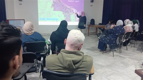 إدارة شئون البيئة بالإسماعيلية تشارك بفعاليات الأسبوع البيئي لسياحة القناة (صور)