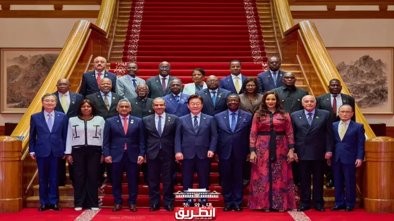 وزير الخارجية يلتقي رئيس جمهورية كوريا الجنوبية