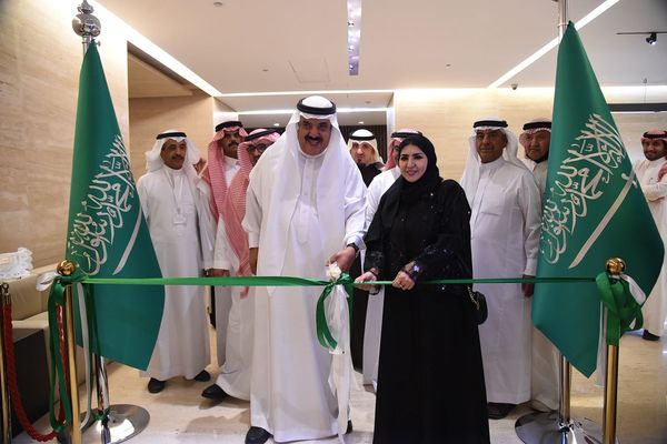 "جسفت" ومركز التواصل الحضاري يحتفيان بيوم التأسيس بمعرض فني وطني