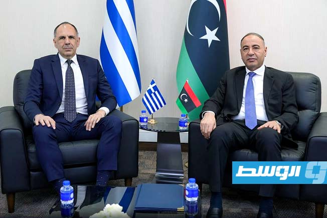 الباعور يبحث مع وزير الخارجية اليوناني ملف الهجرة وترسيم الحدود البحرية