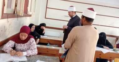 رئيس منطقة الإسكندرية الأزهرية يتفقد لجان امتحانات التاريخ