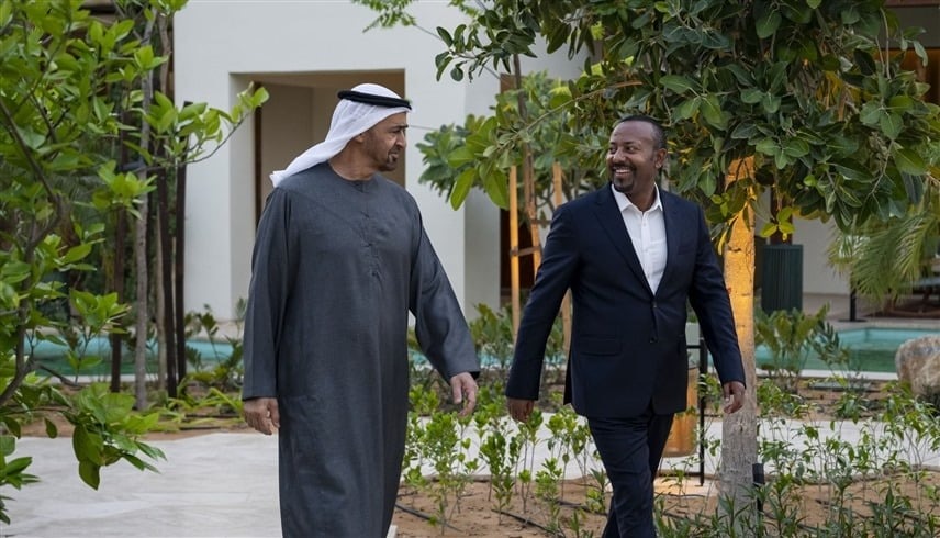 محمد بن زايد ورئيس وزراء إثيوبيا يؤكدان ضرورة الوقف الفوري للتصعيد بالمنطقة