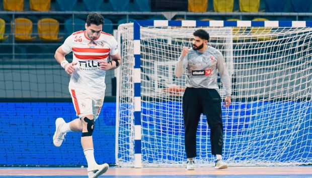 أسطورة اليد يودّع القلعة البيضاء.. أحمد الأحمر يعلن نهاية رحلته مع الزمالك