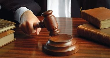 غدا أولى جلسات محاكمة المتهمين بضرب شاب وإجباره على ارتداء ملابس نسائية ببنها