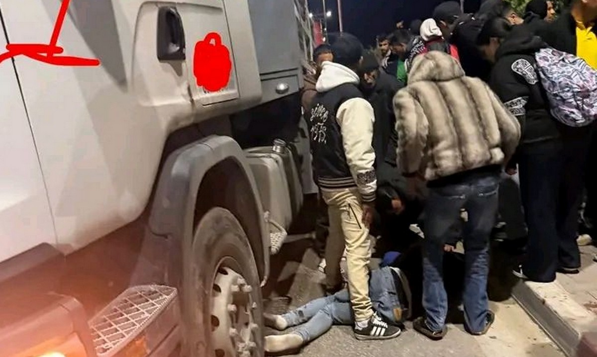 صفاقس : اهالي طينة يرفضون مرور الشاحنات الثقيلة ليلا.