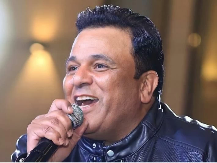 انفصل عن أم أولاده بعد 32 عاماً.. من هي زوجة محمد فؤاد الجديدة؟