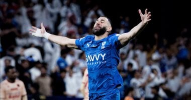 اتحاد جدة يطالب بـ 500 مليون ريال بعد انتقال بنزيما إلي الهلال