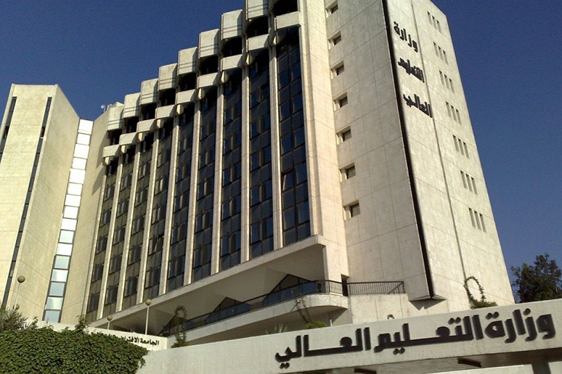وزارة التعليم توضح آليات متابعة الطلبة العراقيين بالخارج وتسمح بانقطاع 60 يوماً بشروط