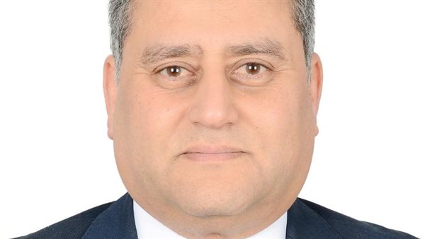 عمرو محمود نجاتي وكيلا دائما لوزارة الطيران المدني