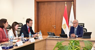وزير الرى يبحث مع سفير إسبانيا التعاون فى مجال إدارة الموارد المائية