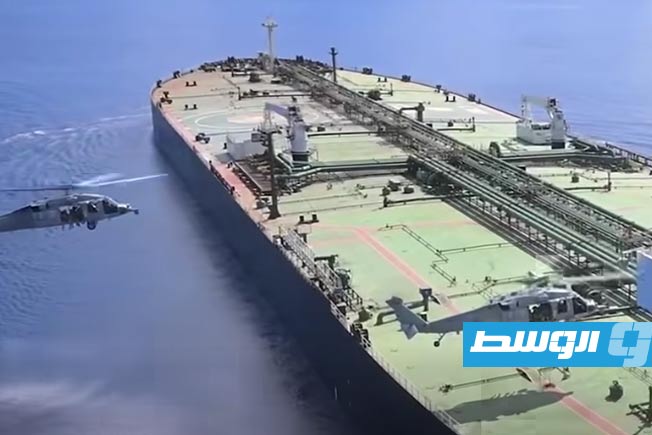 إنزال قوات أميركية على سفينة تنقل نفطا إيرانيا في المحيط الهندي (شاهد)