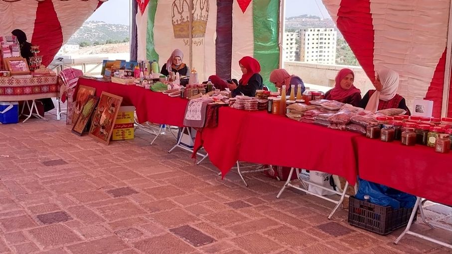 عجلون.. سيدات ينسجن من المشاريع المنزلية قصص نجاح تنموية