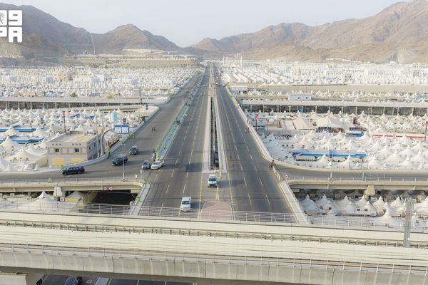 تصعيد الحجيج إلى مِنى وسط منظومة متكاملة