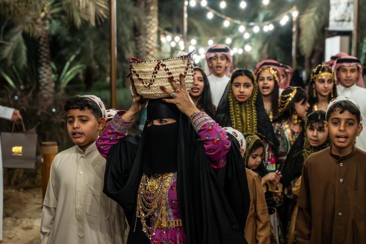 بوابة الدرعية” تستقبل عيد الفطر بفعاليات ثقافية تحت شعار “عيد الدرعية.. دارك ودفاك”