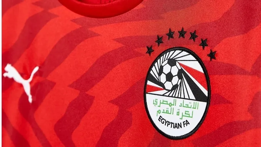 قرار مفاجئ من فيفا يطال قميص مصر قبل كأس العالم