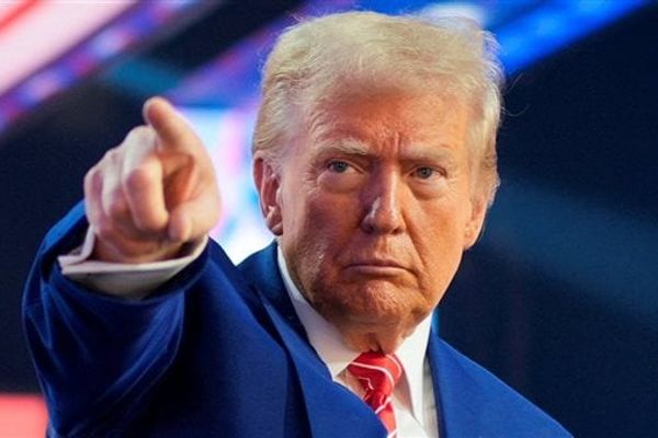 ترامب: تأثير الحصار البحري على إيران أشد من القصف ولم تتمكن أي سفينة من اختراقه