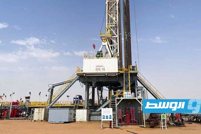 «أكاكوس» تحفر بئر نفطية بقدرة إنتاجية أولية تبلغ 3000 برميل يوميا