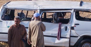 إصابة 6 أشخاص إثر انقلاب ميكروباص فى أطفيح