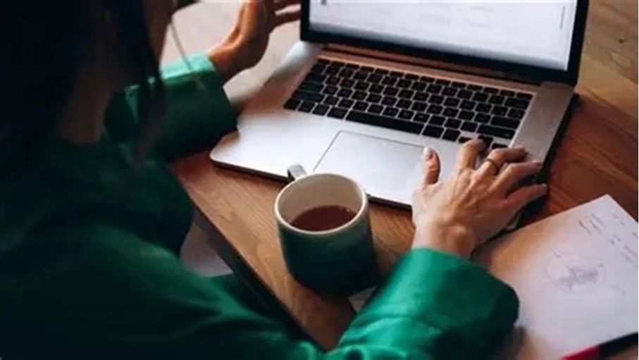 هل نقترب من أسبوع عمل أقصر؟