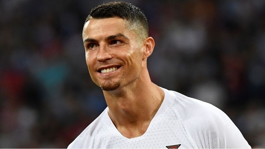 أعداء غرفة الملابس.. 3 نجوم خذلوا كريستيانو رونالدو