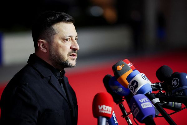 الرئيسُ الأوكراني يتعهّد بتعزيز الدّفاعات الجويّة لـ/أوديسا/ و/دنيبرو/