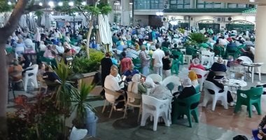 إقبال جماهيري كبير بالإسكندرية على مشاهدة افتتاح كأس العالم