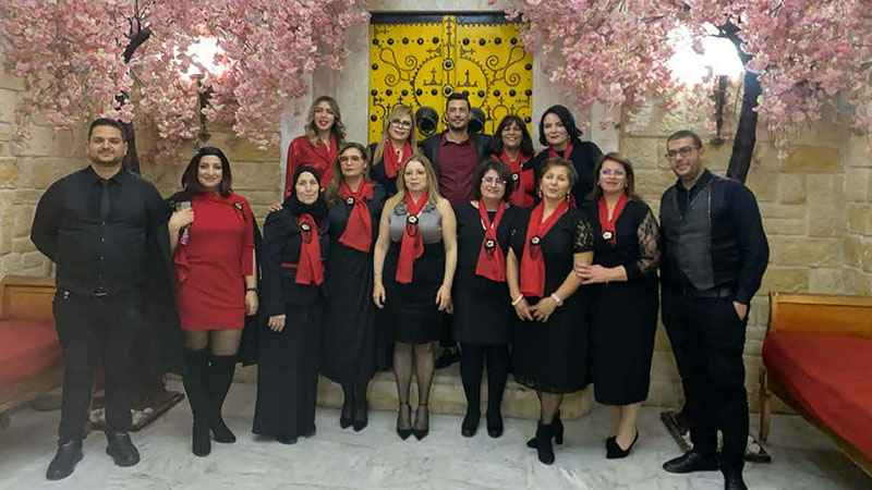 مجموعة "نحب نغني" تحتفل بعيد الحب